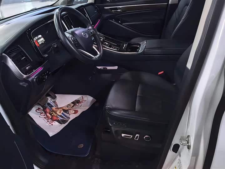 Фото 9 - GAC Trumpchi M8