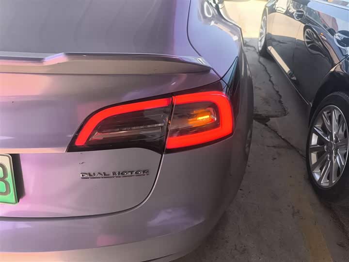 Фото 8 - Tesla Model 3