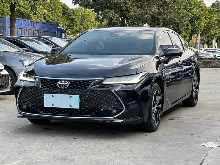 Фото 3 - Toyota Avalon