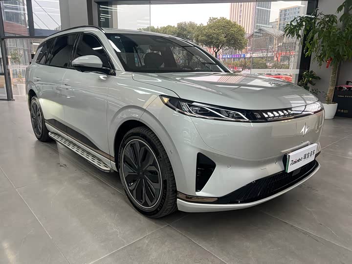 Фото 3 - Dongfeng Yipai eπ 008