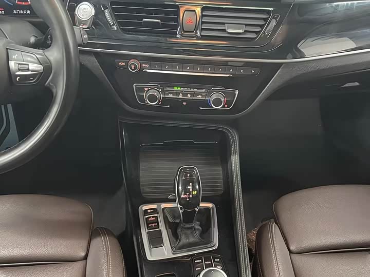 Фото 9 - BMW 1 Series