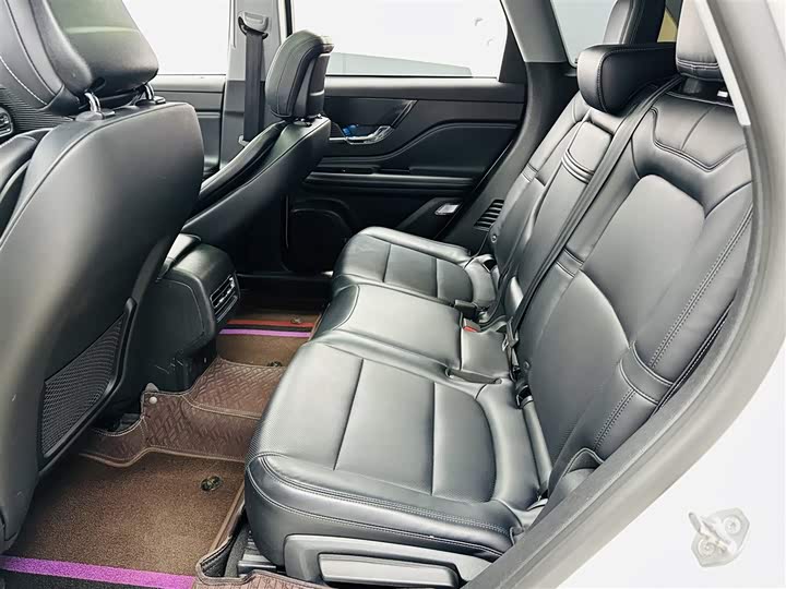 Фото 9 - Lincoln Corsair