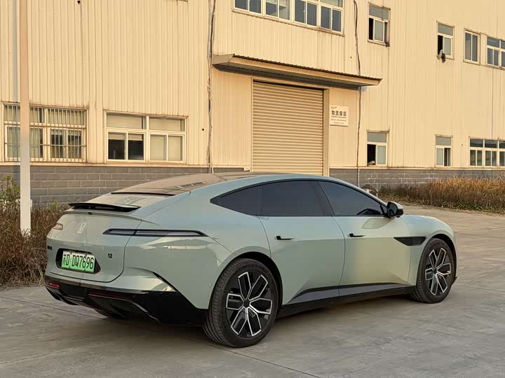 Фото 6 - Avatr 12