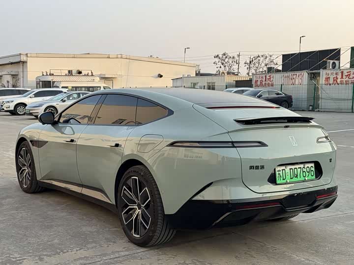 Фото 8 - Avatr 12