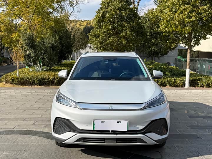 Фото 2 - BYD Yuan Plus