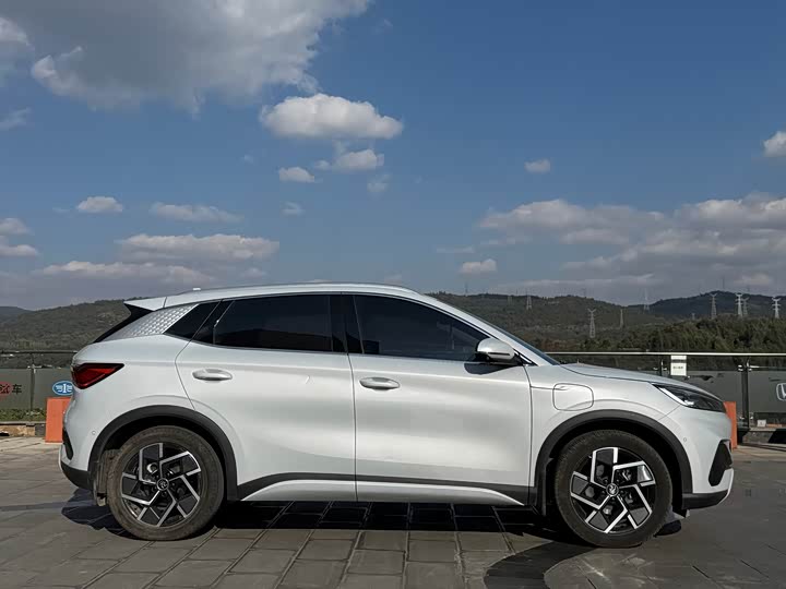 Фото 6 - BYD Yuan Plus