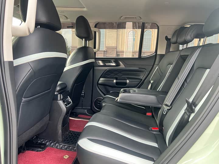 Фото 6 - Tank 300