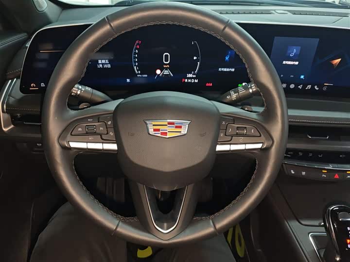 Фото 3 - Cadillac XT4