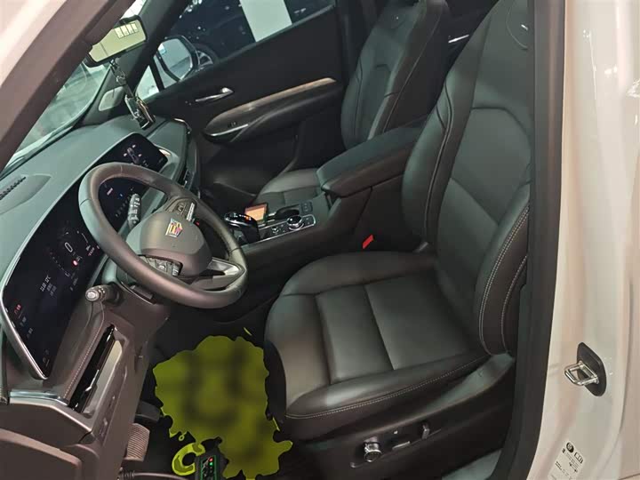 Фото 7 - Cadillac XT4