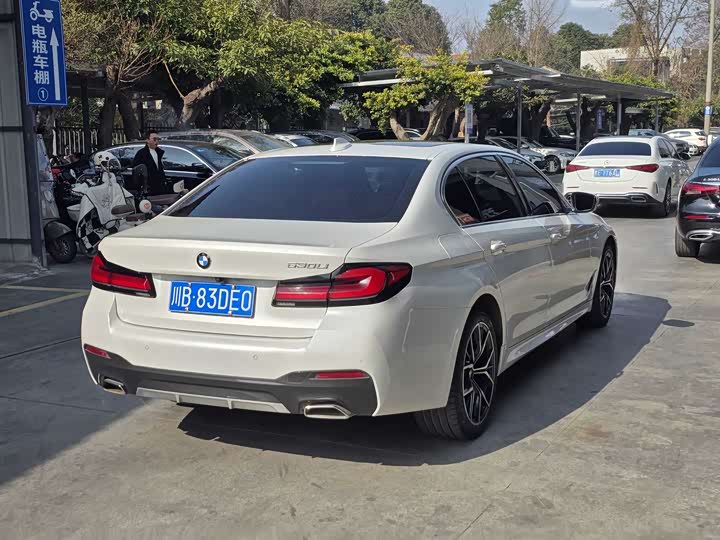 Фото 4 - BMW 5 Series