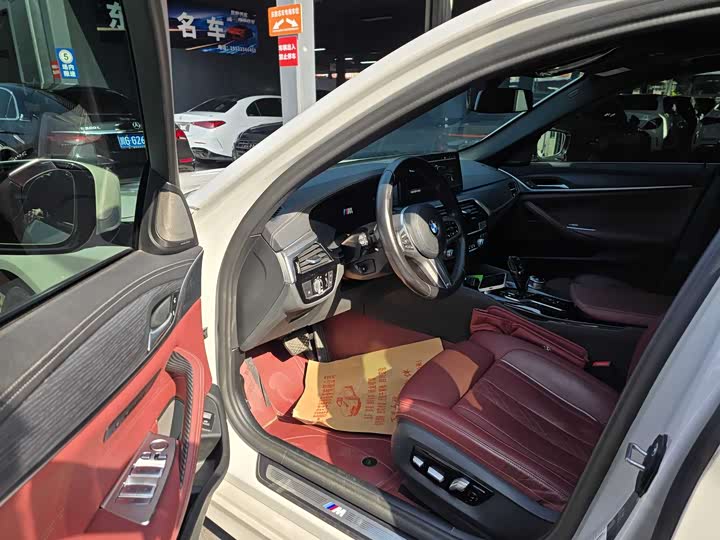 Фото 7 - BMW 5 Series