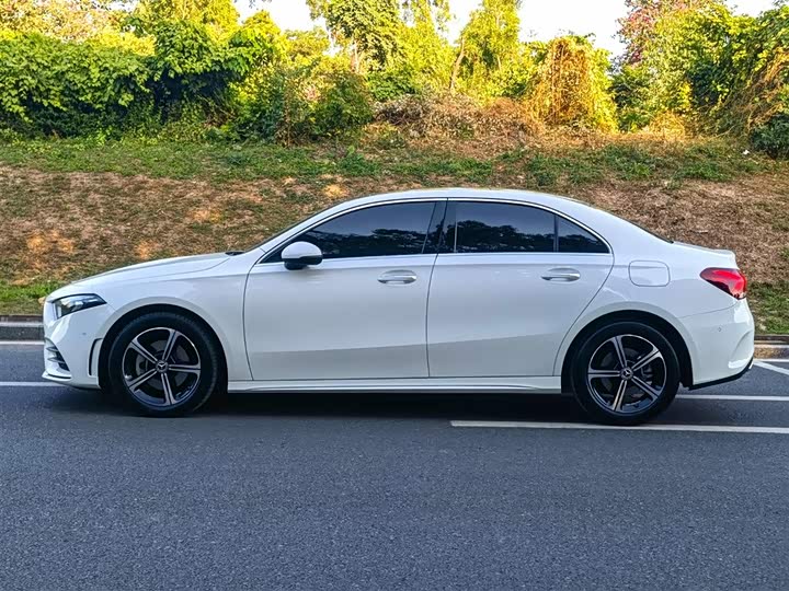 Фото 4 - Mercedes-Benz A-Class