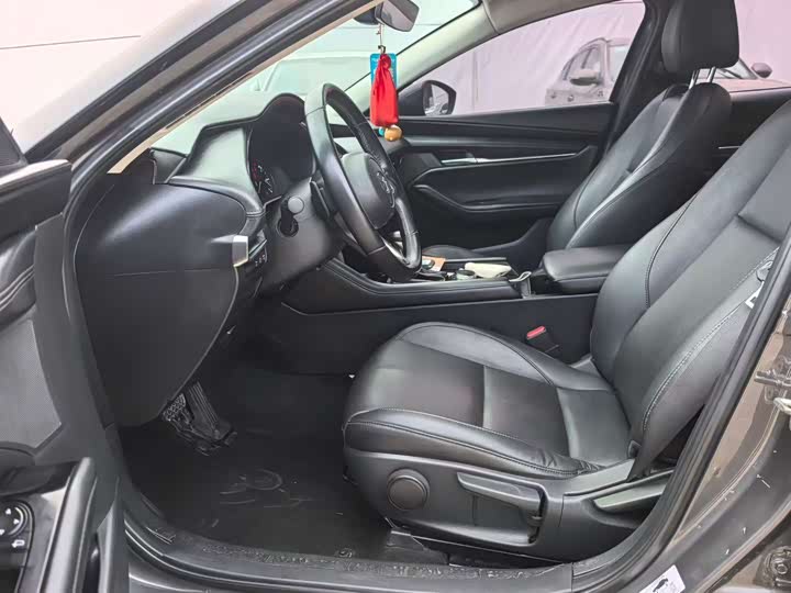 Фото 4 - Mazda 3 (Axela)