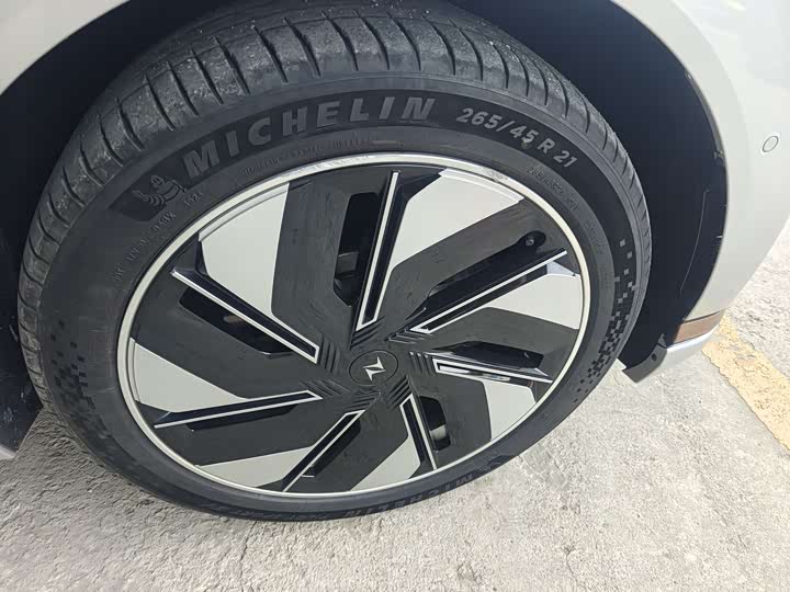 Фото 9 - Dongfeng Yipai eπ 008