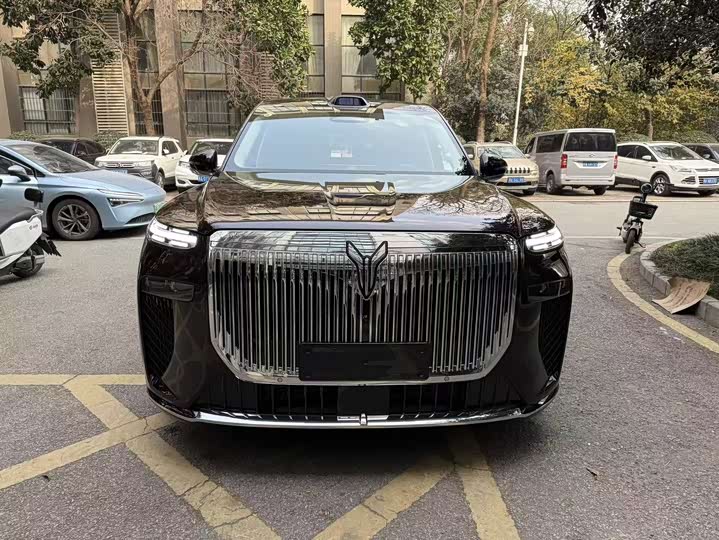 Фото 2 - Voyah Taishan