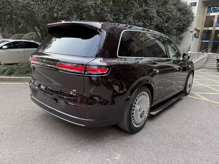 Фото 6 - Voyah Taishan