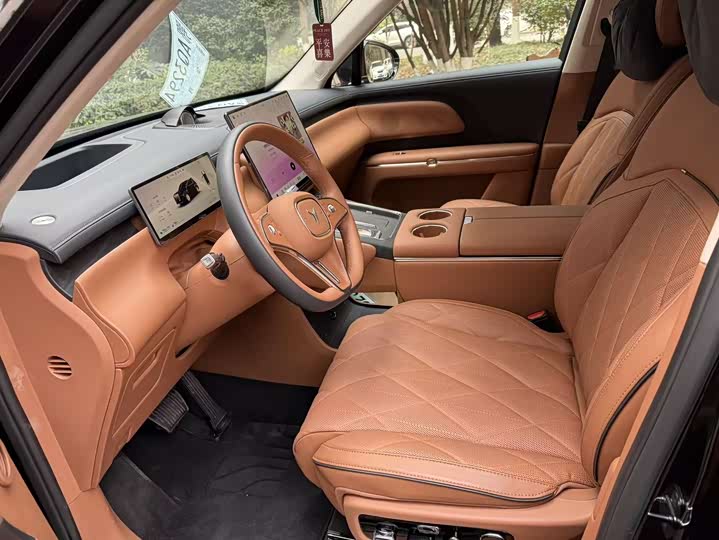 Фото 7 - Voyah Taishan