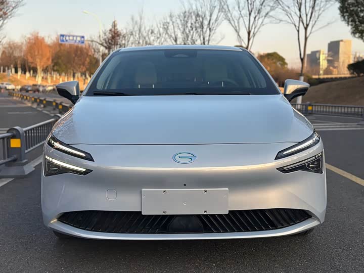 Фото 2 - GAC Aion S Max