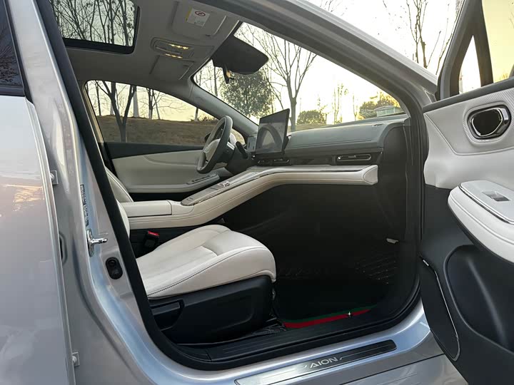 Фото 8 - GAC Aion S Max