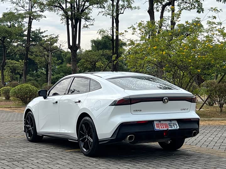 Фото 5 - Changan UNI-V