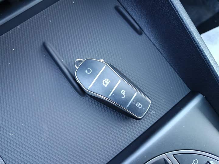 Фото 9 - BYD Seal 05 DM-i Hybrid