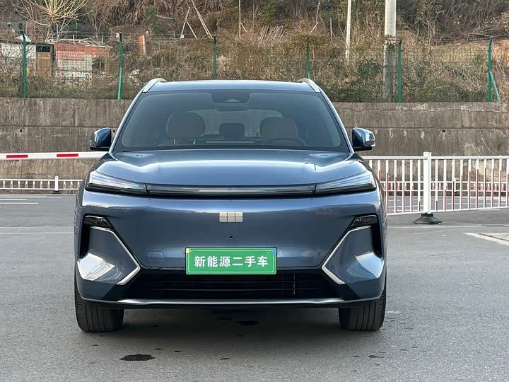 Фото 2 - Geely Galaxy Starship 7