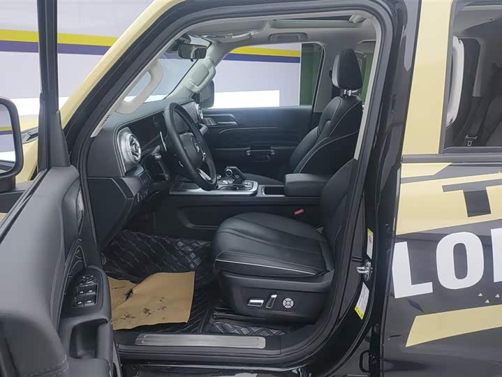 Фото 9 - Tank 300