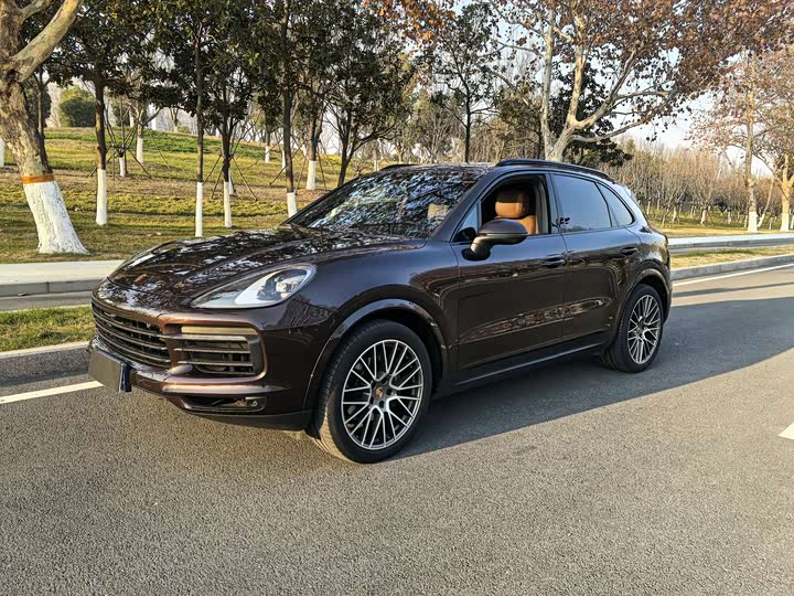 Фото 1 - Porsche Cayenne