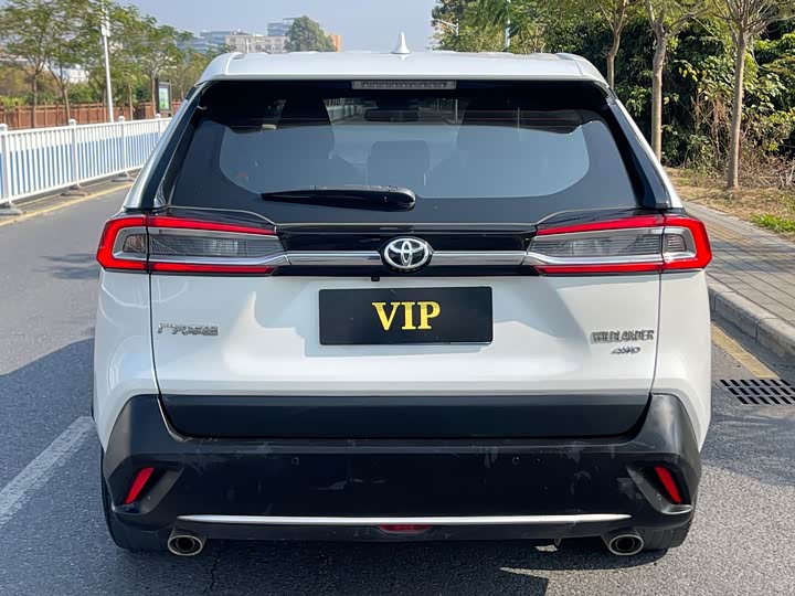 Фото 5 - Toyota Wildlander