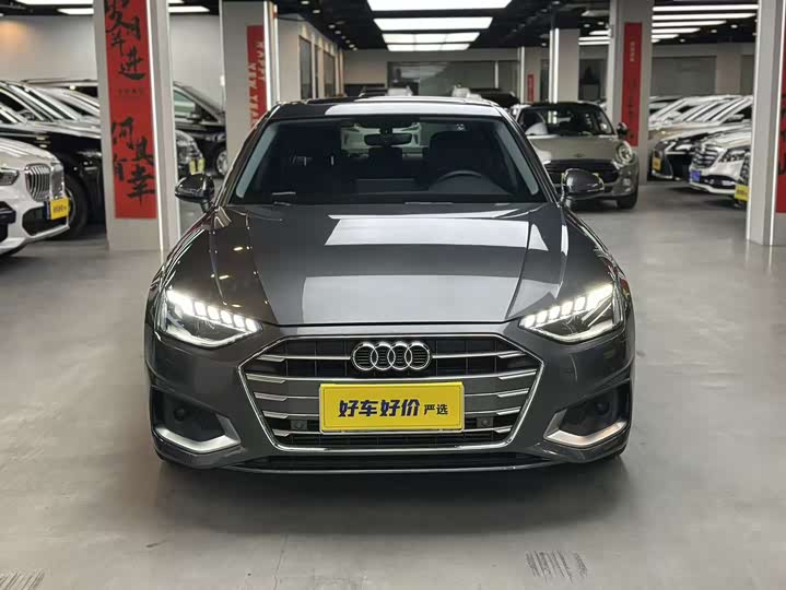 Фото 2 - Audi A4L