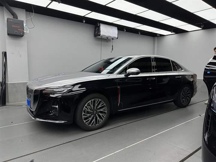 Фото 2 - Hongqi H5