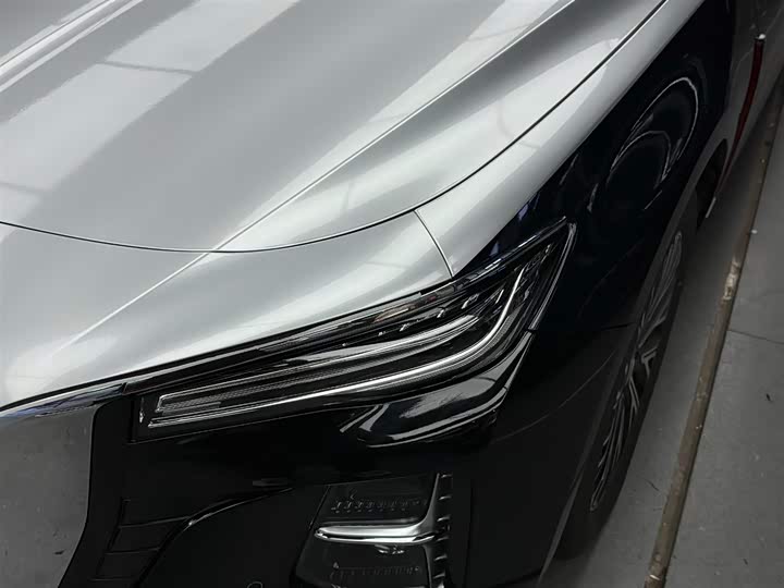 Фото 8 - Hongqi H5