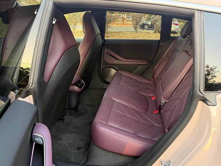 Фото 6 - Nio ET5T