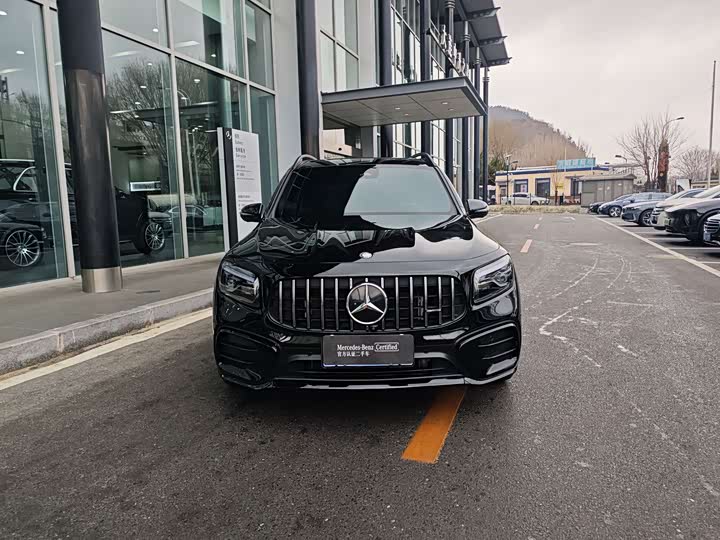 Фото 7 - Mercedes-Benz GLB-Class AMG