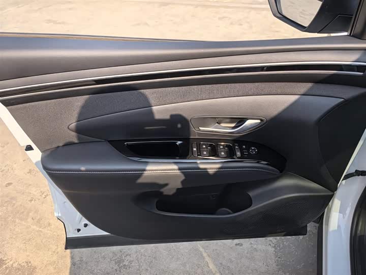 Фото 9 - Hyundai Tucson L