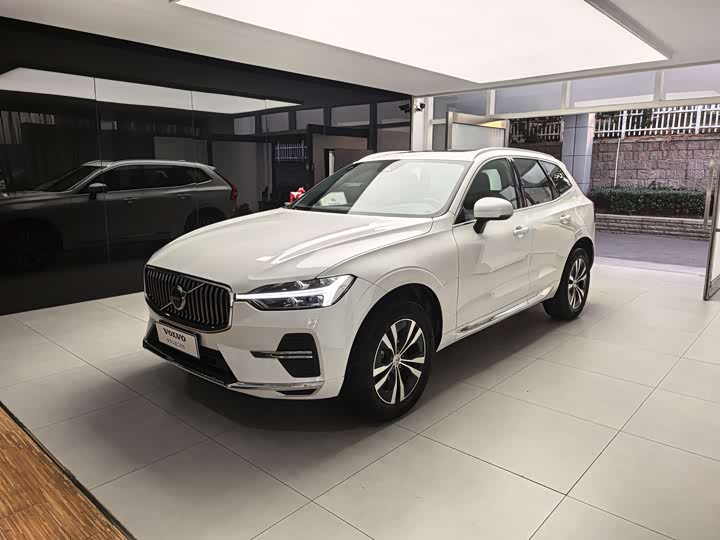 Фото 1 - Volvo XC60