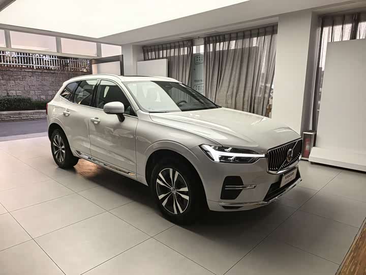 Фото 3 - Volvo XC60