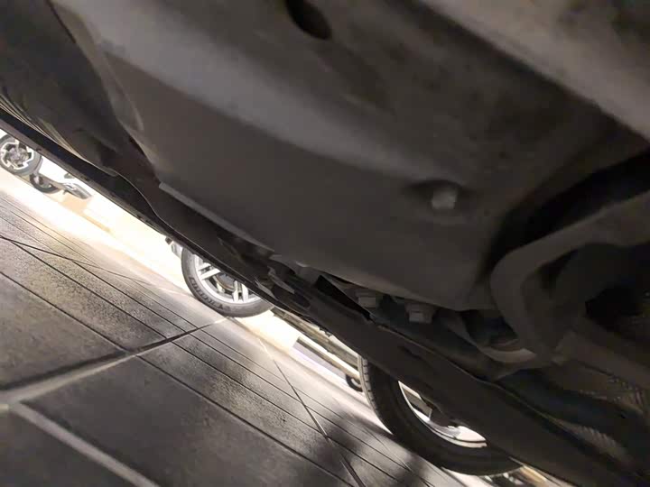 Фото 2 - Audi A4L