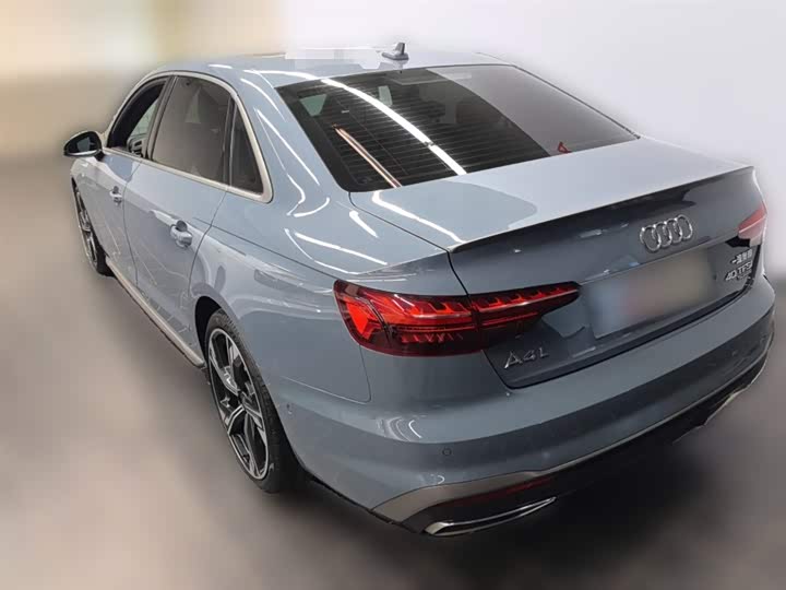 Фото 9 - Audi A4L