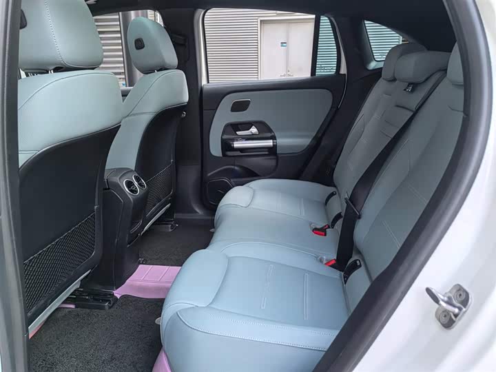 Фото 4 - Mercedes-Benz EQA