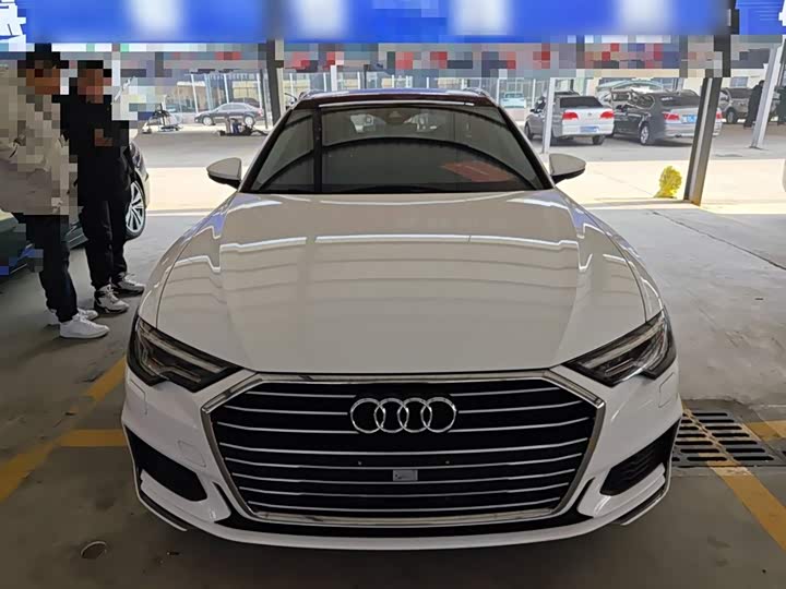 Фото 3 - Audi A6