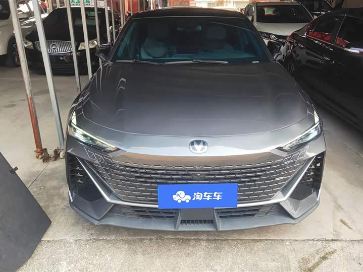 Фото 2 - Changan UNI-V