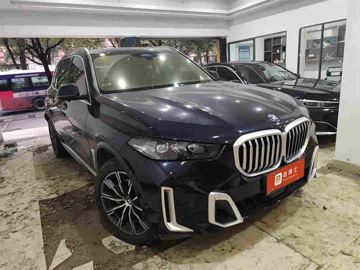 Фото 2 - BMW X5