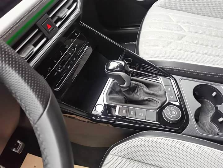 Фото 5 - Volkswagen Tayron