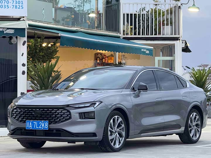 Фото 1 - Ford Mondeo