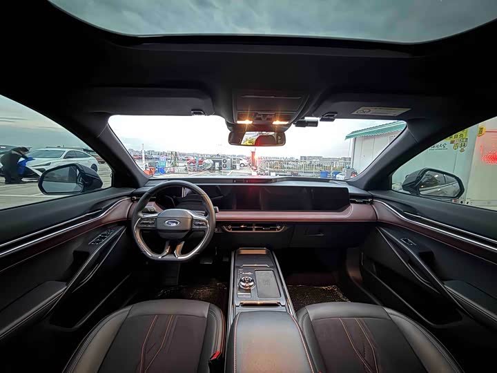 Фото 8 - Ford Mondeo