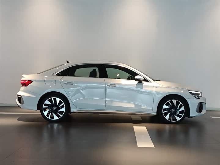 Фото 3 - Audi A3