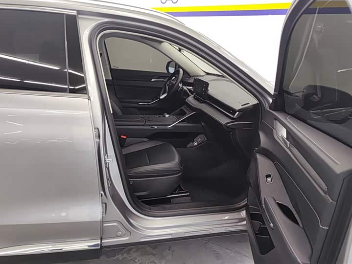 Фото 8 - Haval H6