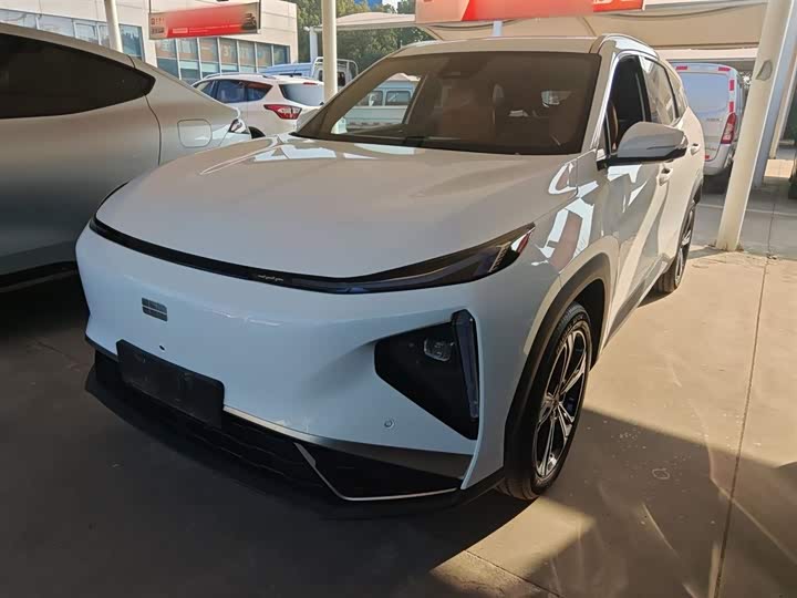 Фото 2 - Geely Galaxy L7