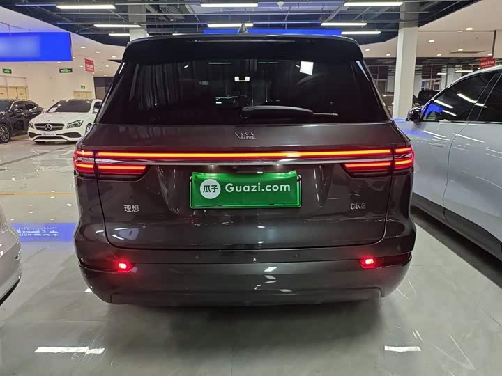 Фото 6 - LiXiang One